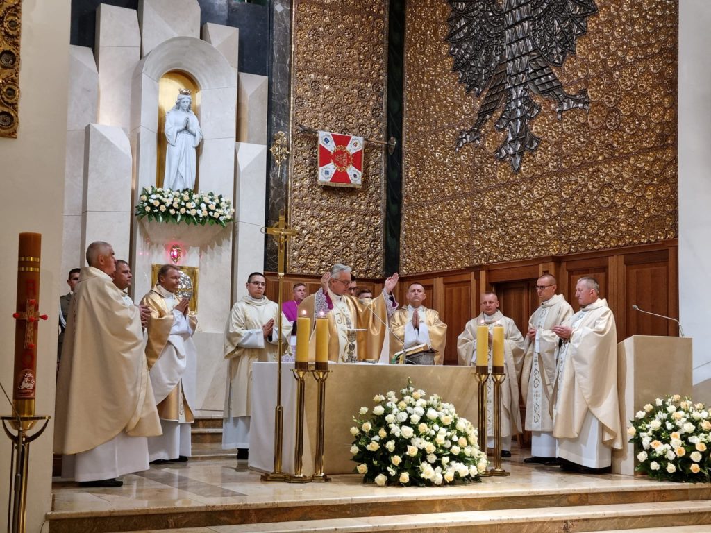 Liturgiczne Wprowadzenie Nowo Mianowanego Proboszcza Katedry Polowej ...